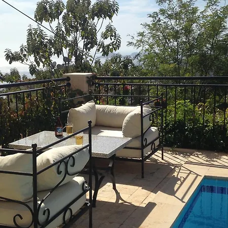 Kuyu Villa